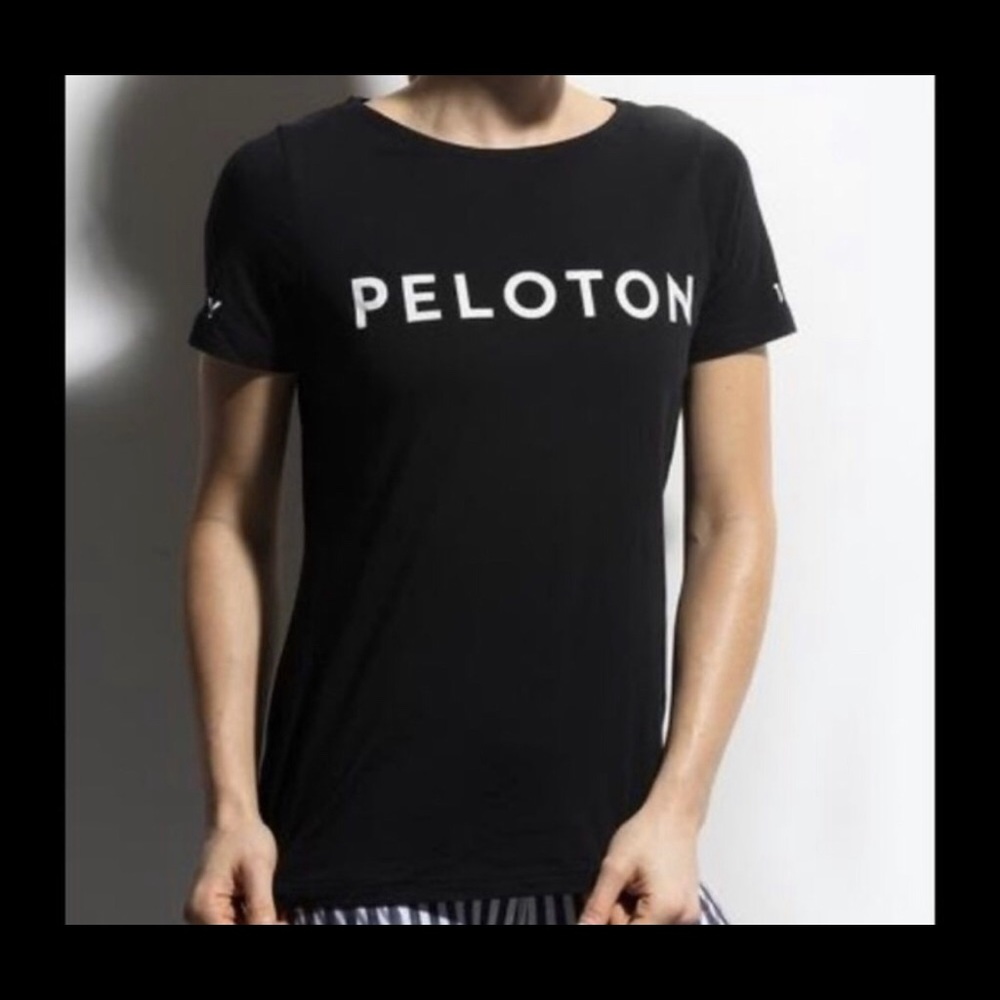 Peloton tee.